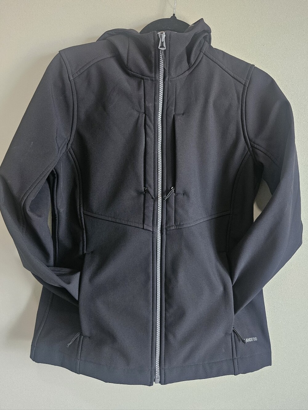 Lands’ End Black Hooded Softshell Jacket Petite Small